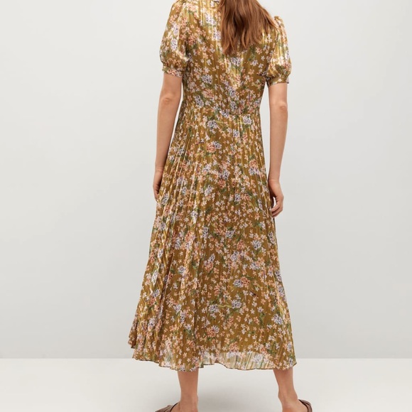 Mango floral print pleated dress bloggers fav - Picture 4 of 6